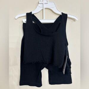 NWT 90 degree shorts and top with a scrunchie 2 pcs set size M-10